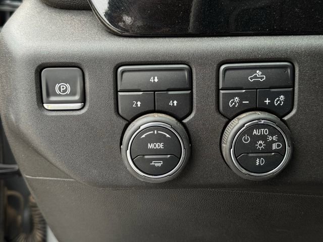 Used 2025 Chevrolet Silverado 3500 LT AWD/4WD image 23