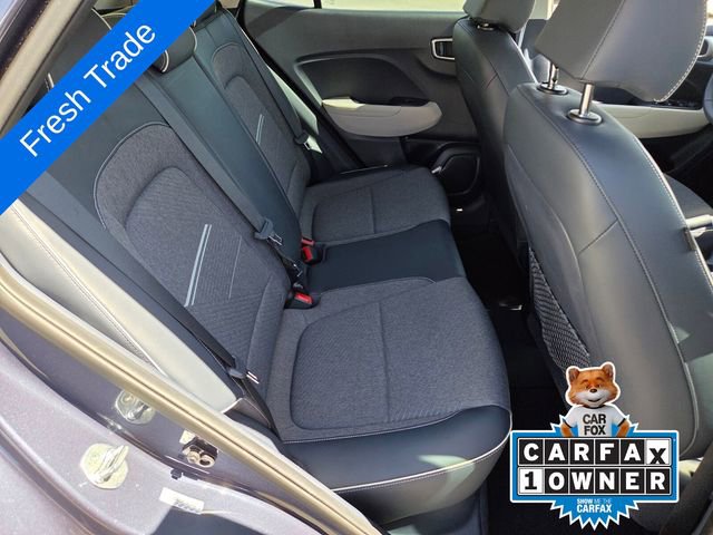 Used 2020 Hyundai Venue FWD image 14