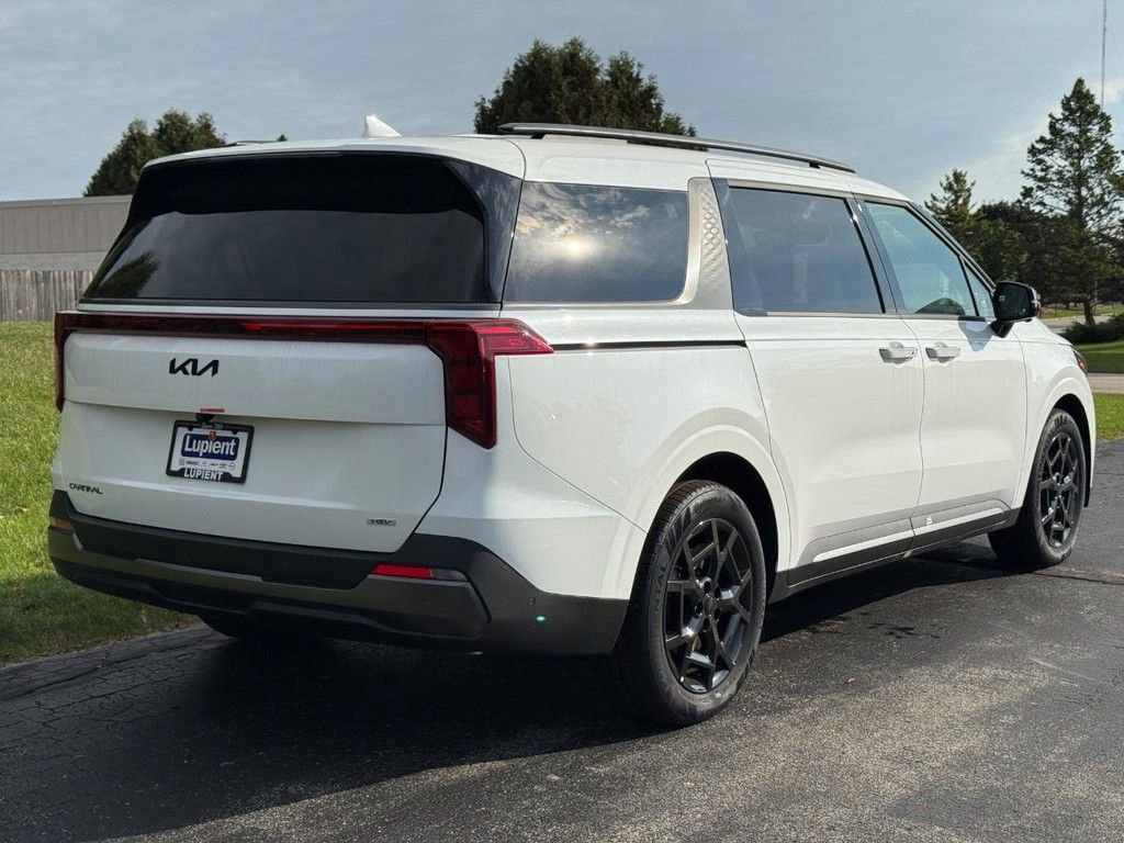New 2026 Kia Carnival SX w/ SX Dark Edition Package image 3