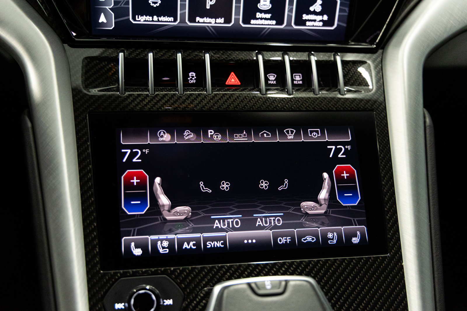 Used 2021 Lamborghini Urus AWD/4WD image 29