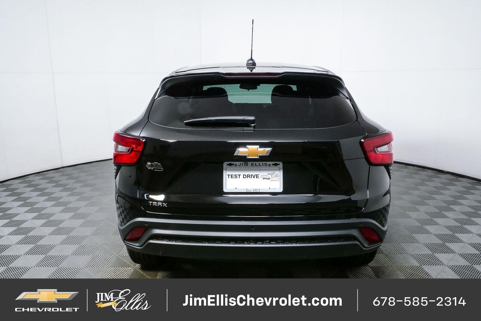 New 2026 Chevrolet Trax LS w/ LS Convenience Package FWD image 24
