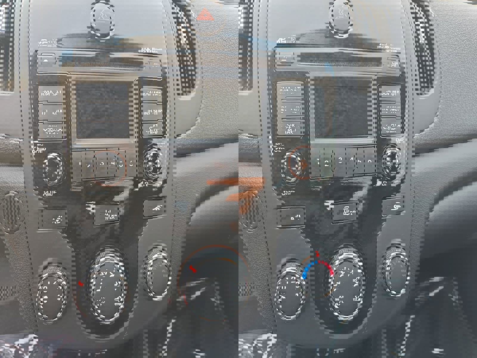 Used 2012 Kia Forte Koup EX image 22