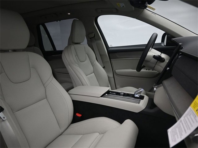 New 2026 Volvo XC90 B6 Ultra w/ Protection Package Premier image 36