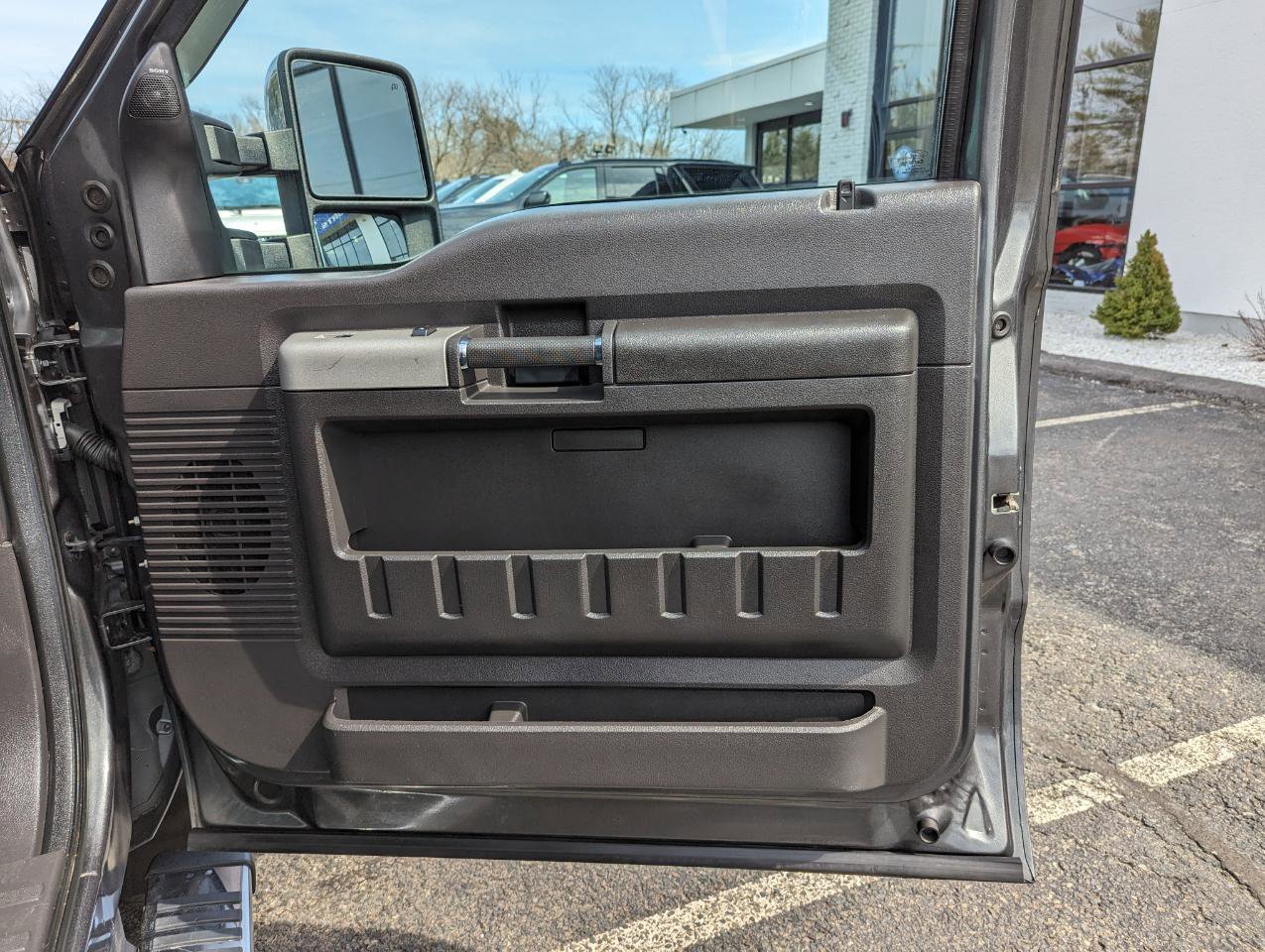 Used 2015 Ford F350 Lariat w/ Lariat Ultimate Package image 29