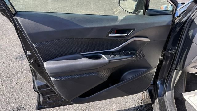 Used 2022 Toyota C-HR XLE image 14