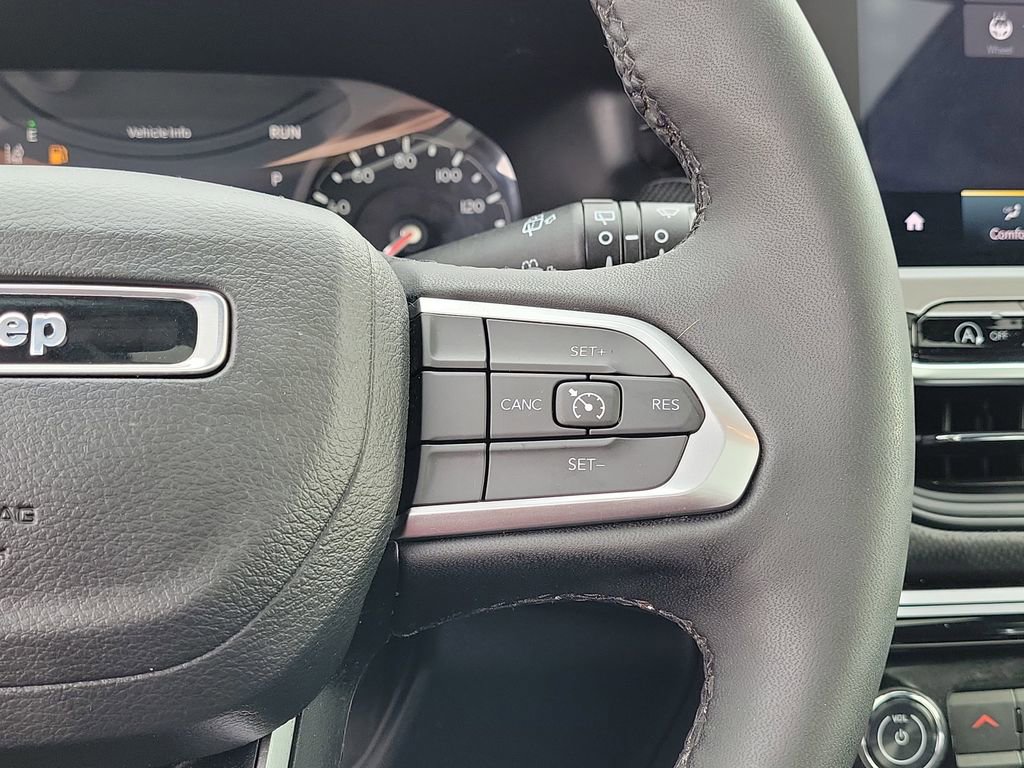 Used 2023 Jeep Compass Altitude w/ Sun and Sound Group image 26