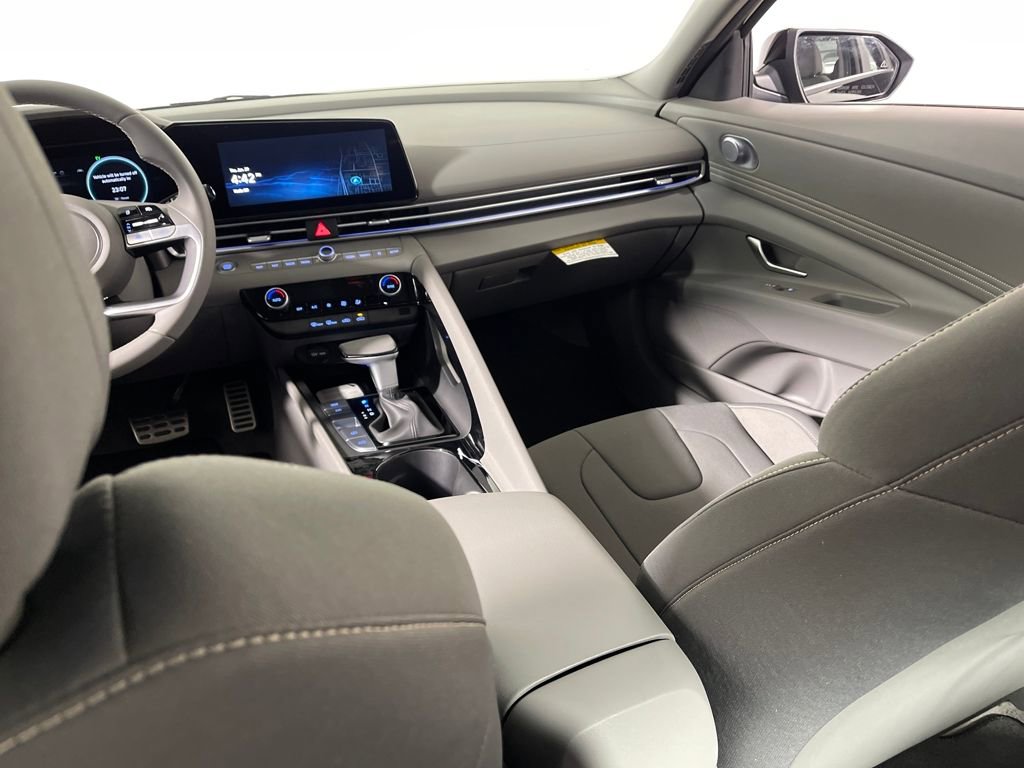 New 2026 Hyundai Elantra Sport image 17