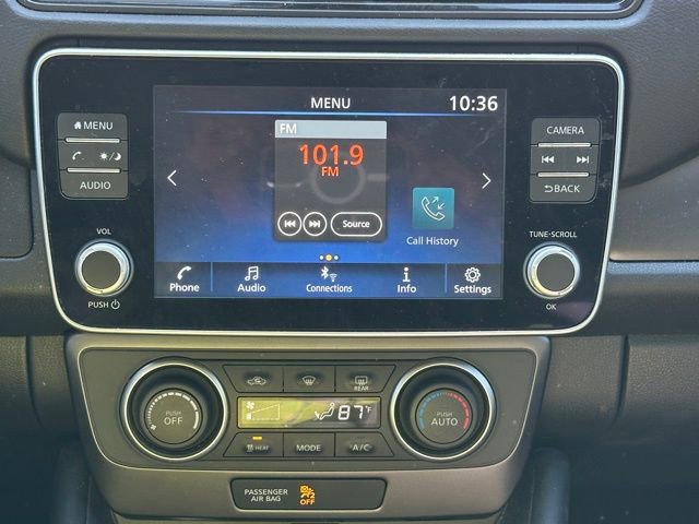 Used 2024 Nissan Leaf S image 16