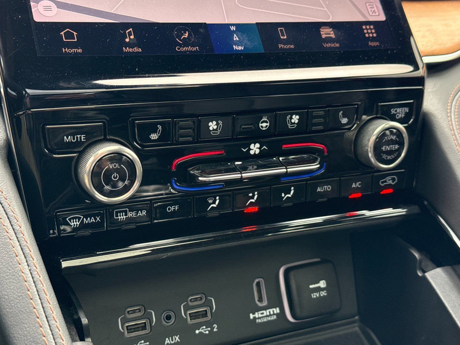 Used 2023 Jeep Grand Cherokee L Summit image 27