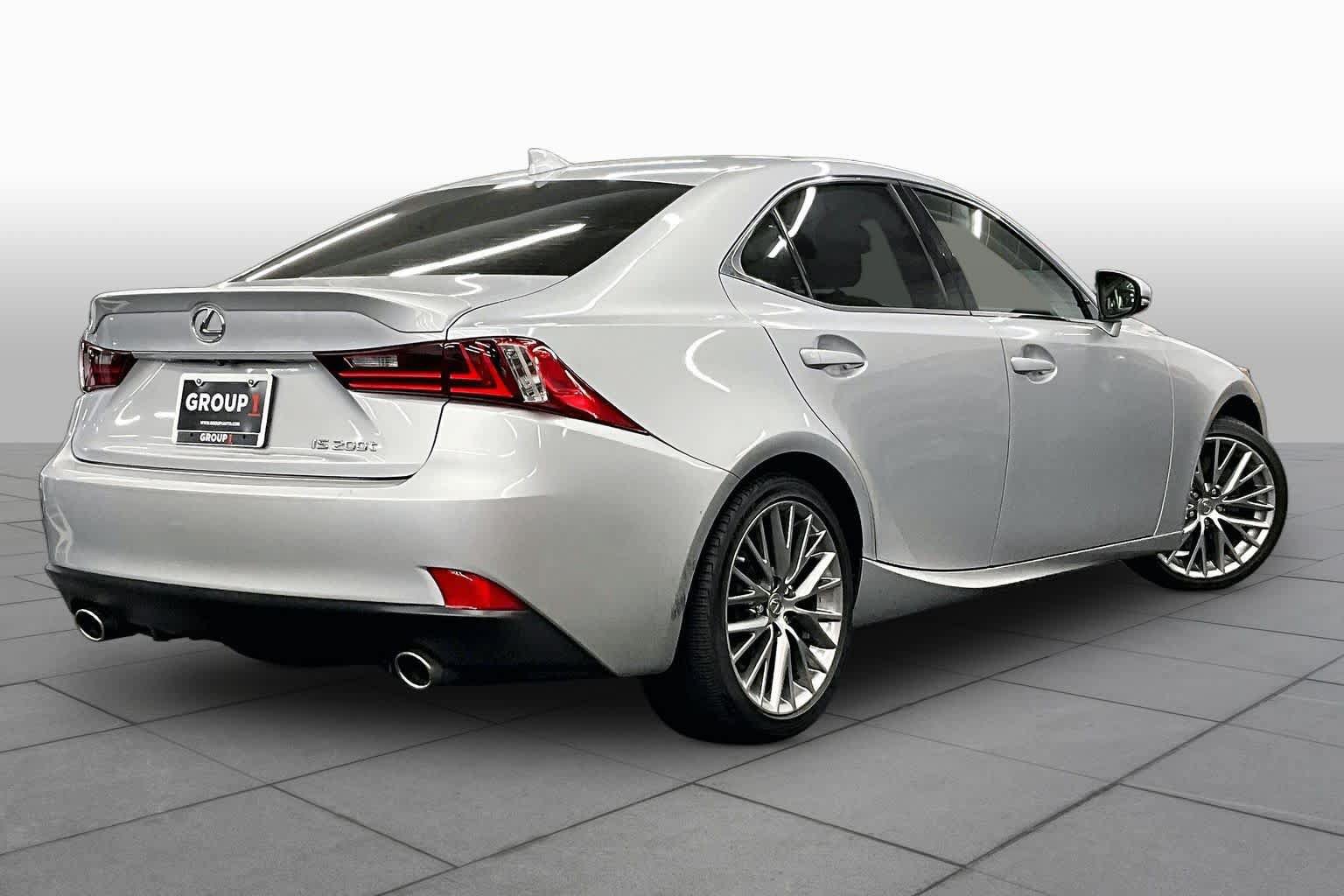 Used 2016 Lexus IS 200t w/ Navigation System Package RWD image 12