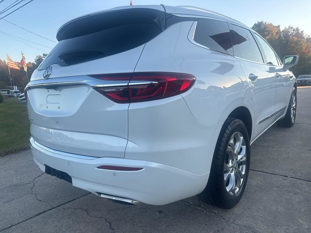 Used 2020 Buick Enclave Avenir w/ Avenir Technology Package AWD/4WD image 8
