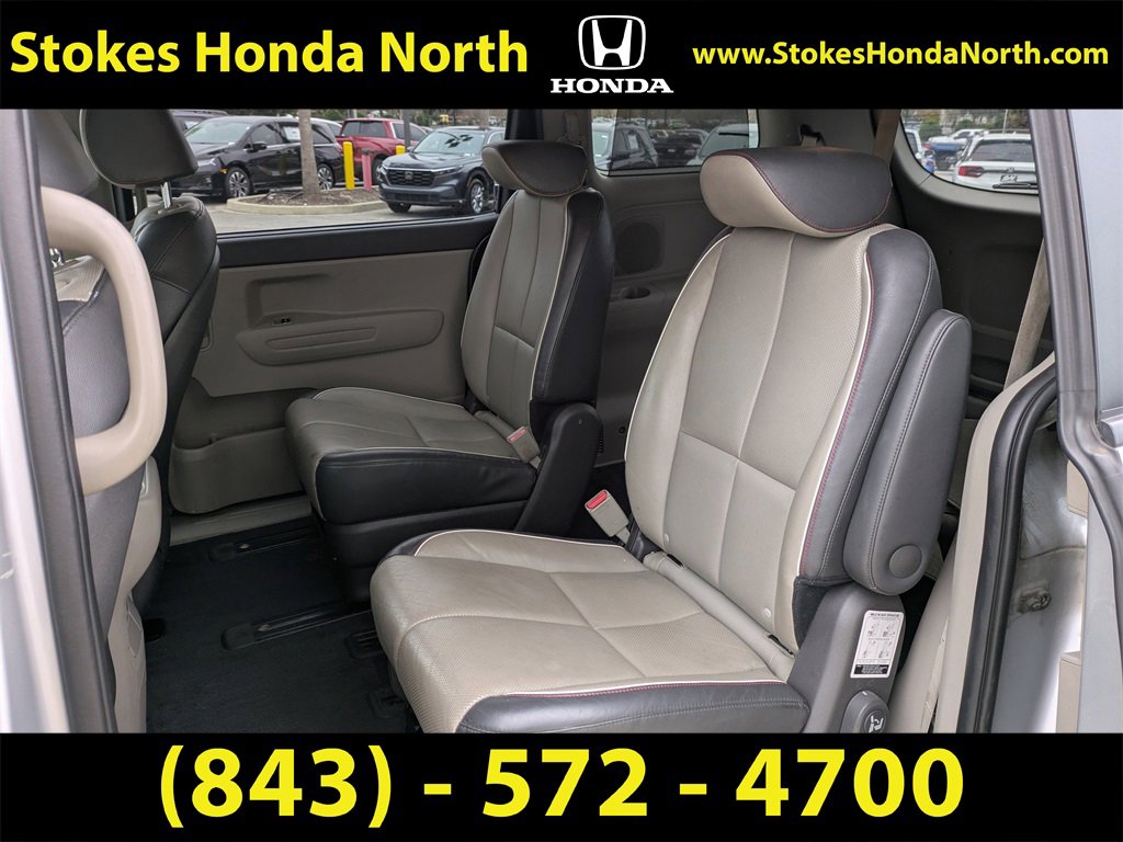 Used 2018 Kia Sedona LX w/ LX Essentials Premium Package image 14