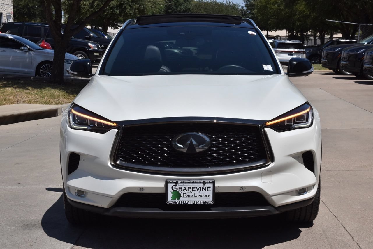 Used 2020 INFINITI QX50 Essential w/ Edition 30 Package FWD image 3