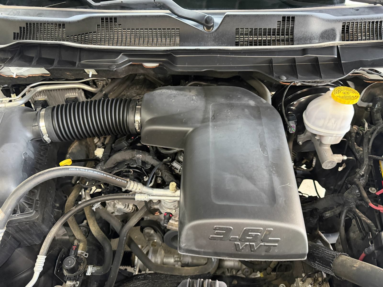 Used 2018 RAM 1500 Express RWD image 39