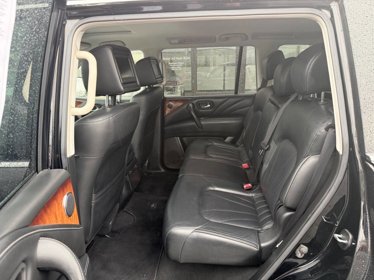 Used 2017 INFINITI QX80 4WD w/ Deluxe Technology Package image 9