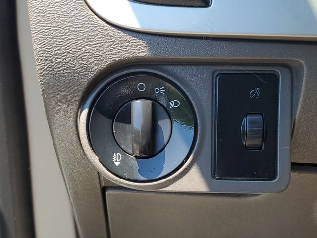 Used 2010 Ford Focus SEL FWD image 20