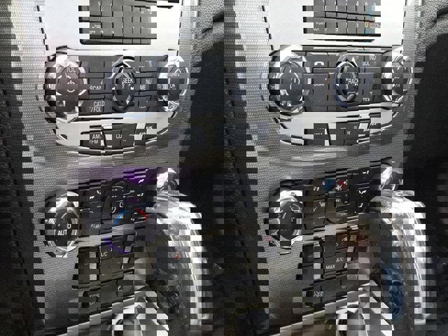 Used 2012 Ford Fusion SEL FWD image 22