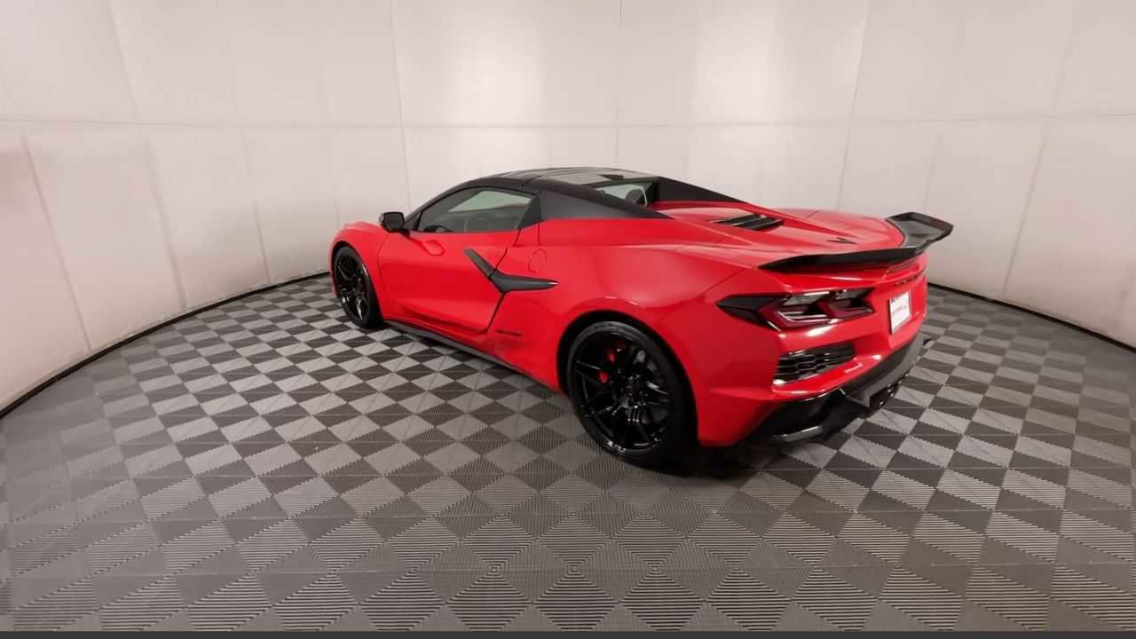 New 2025 Chevrolet Corvette Z06 image 14