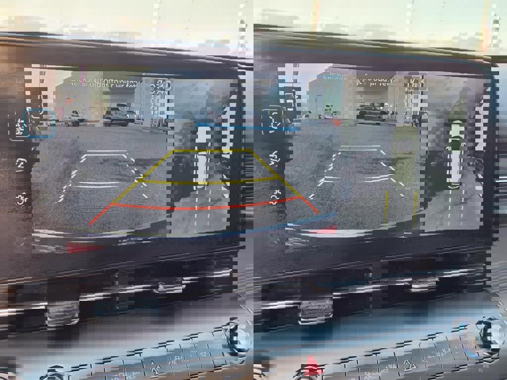 Used 2024 Hyundai Kona Limited image 11