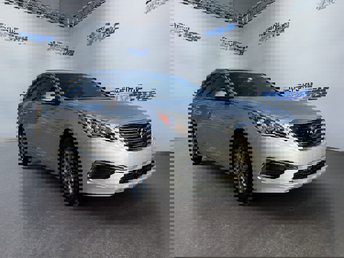 Used 2016 Hyundai Sonata SE image 3