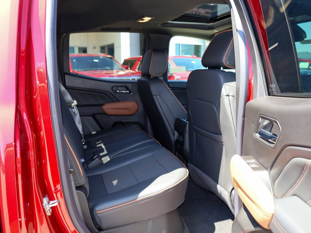 New 2026 GMC Canyon AT4 w/ Technology Plus Package AWD/4WD image 31
