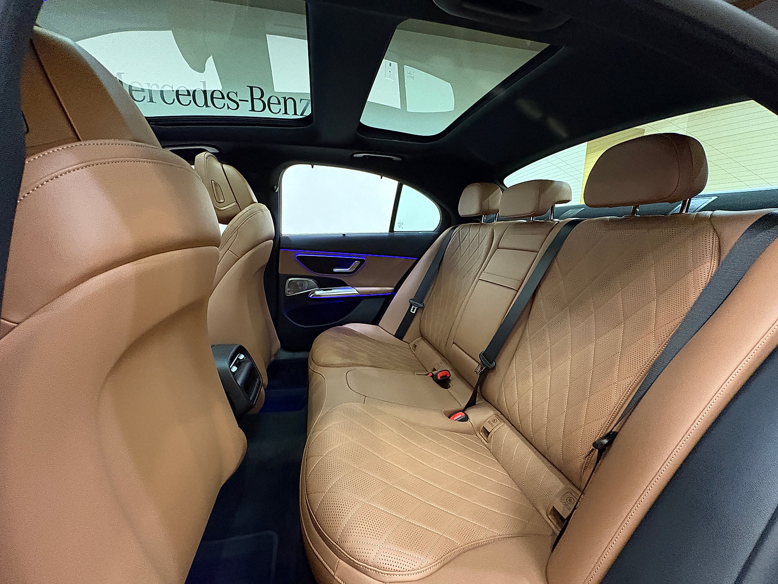 New 2027 Mercedes-Benz E 450 4MATIC Sedan image 21