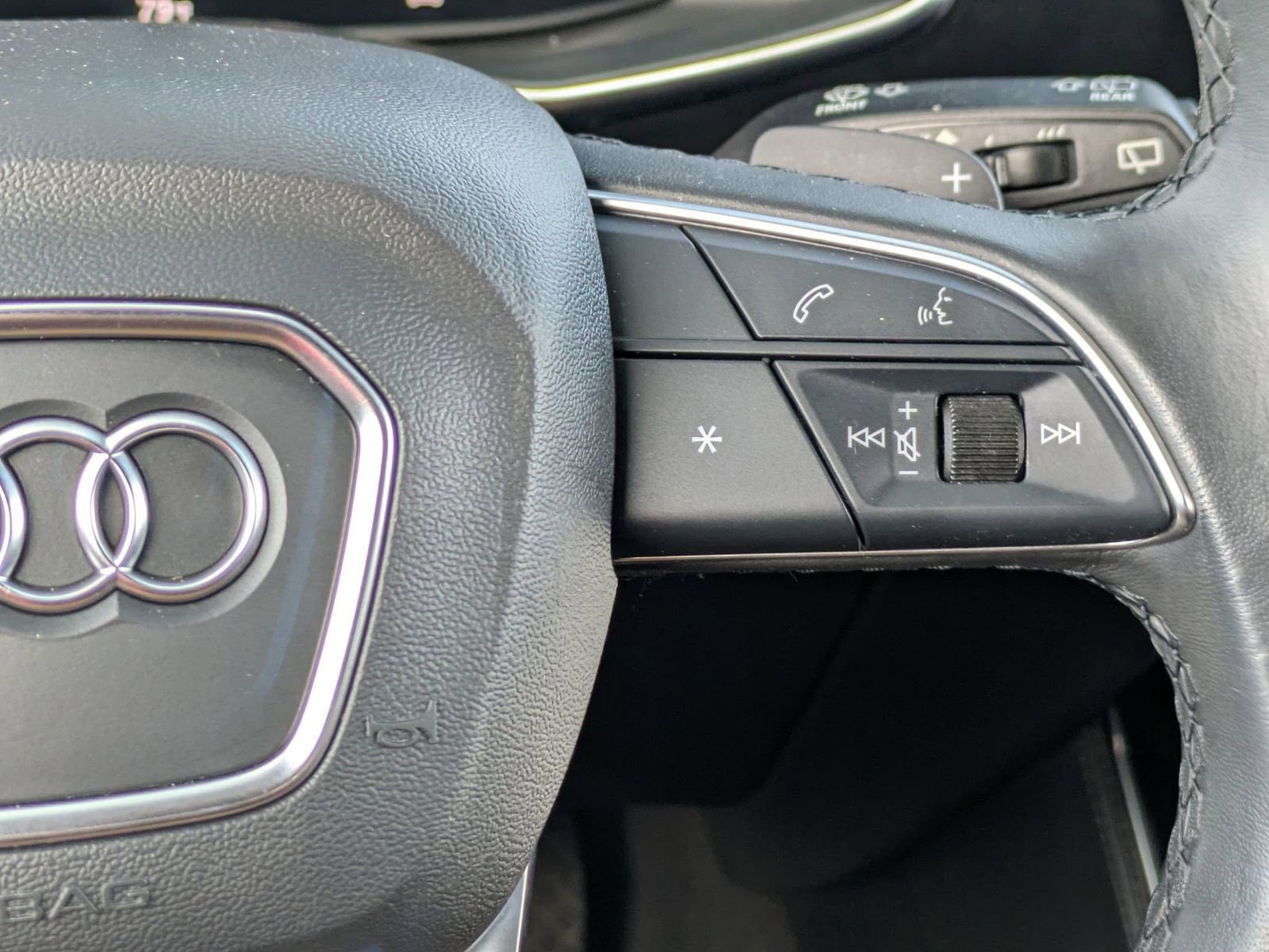 Used 2023 Audi Q7 2.0T Premium Plus w/ Premium Plus Package AWD/4WD image 11
