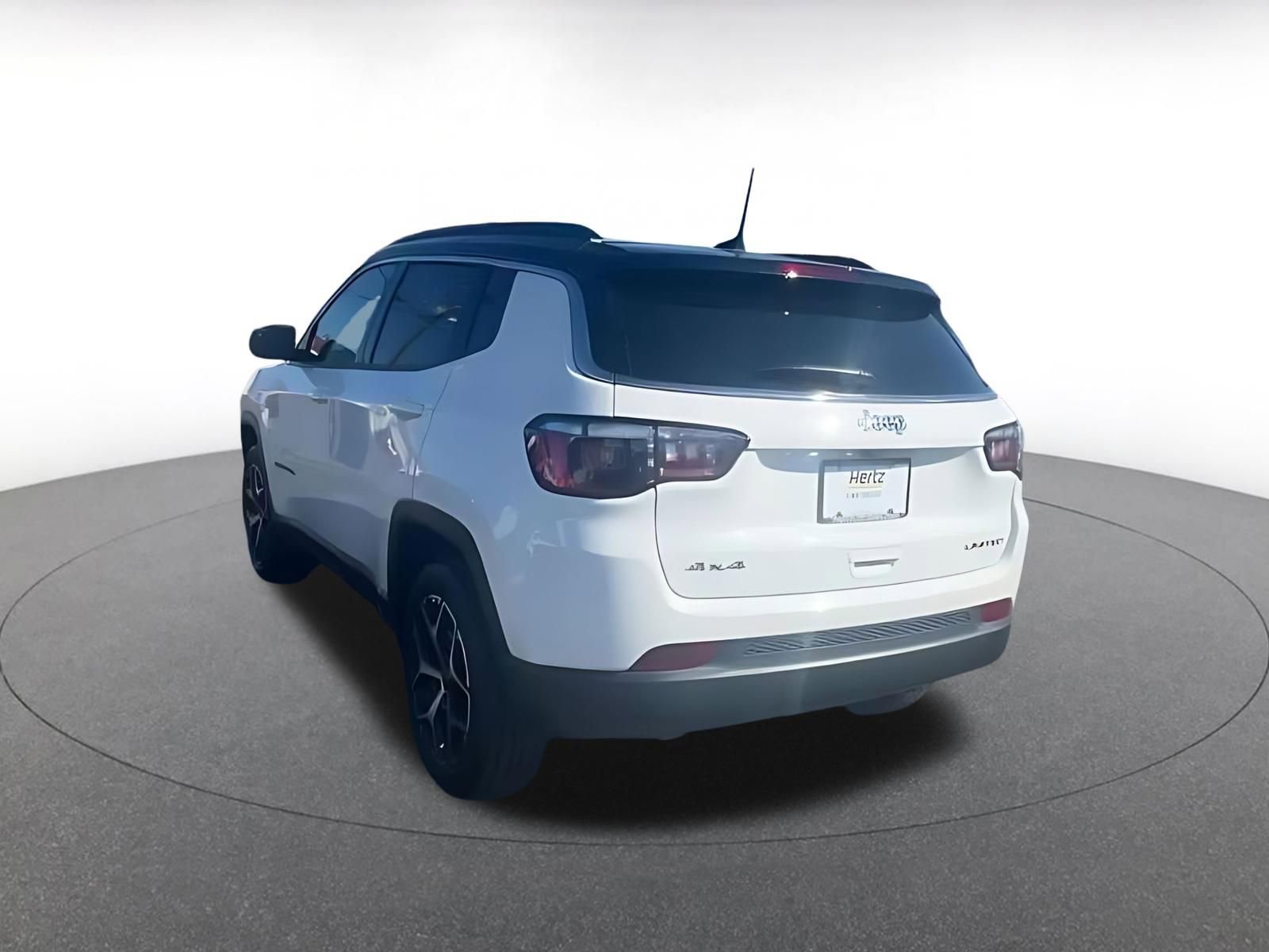 Used 2025 Jeep Compass Limited AWD/4WD image 16