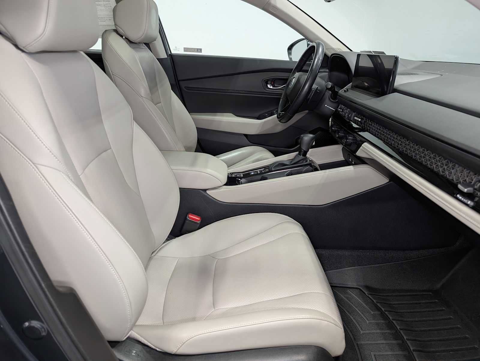 Used 2024 Honda Accord EX-L image 41