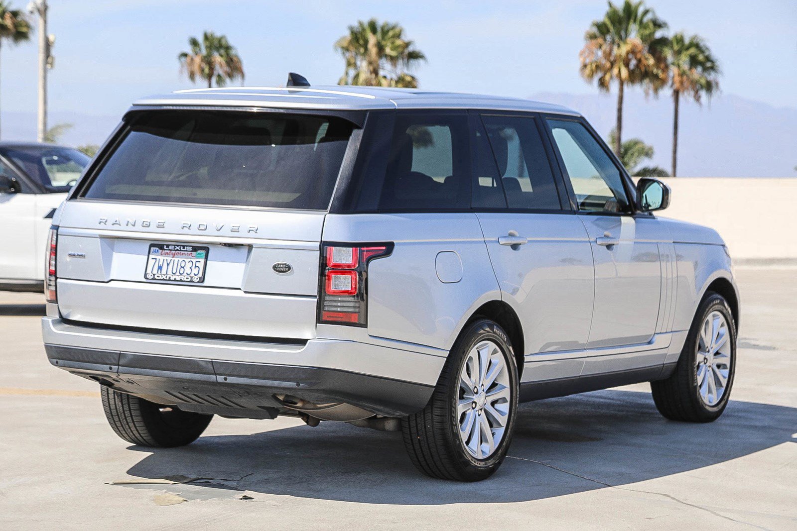 Used 2017 Land Rover Range Rover HSE AWD/4WD image 7