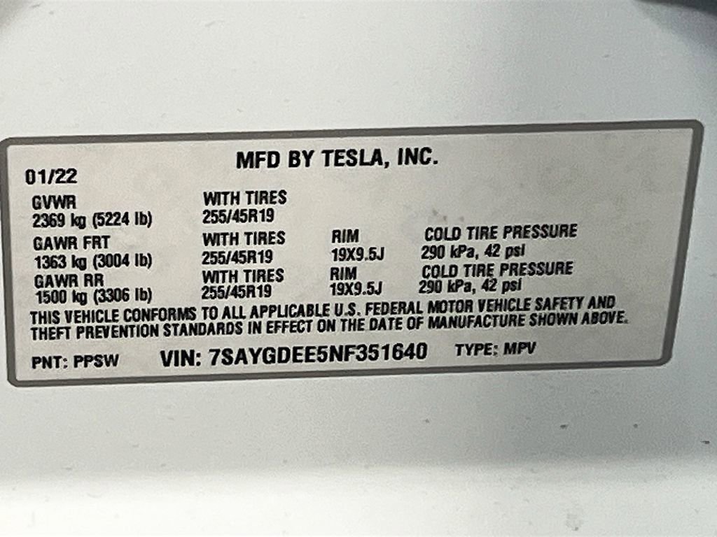 Used 2022 Tesla Model Y Long Range image 28