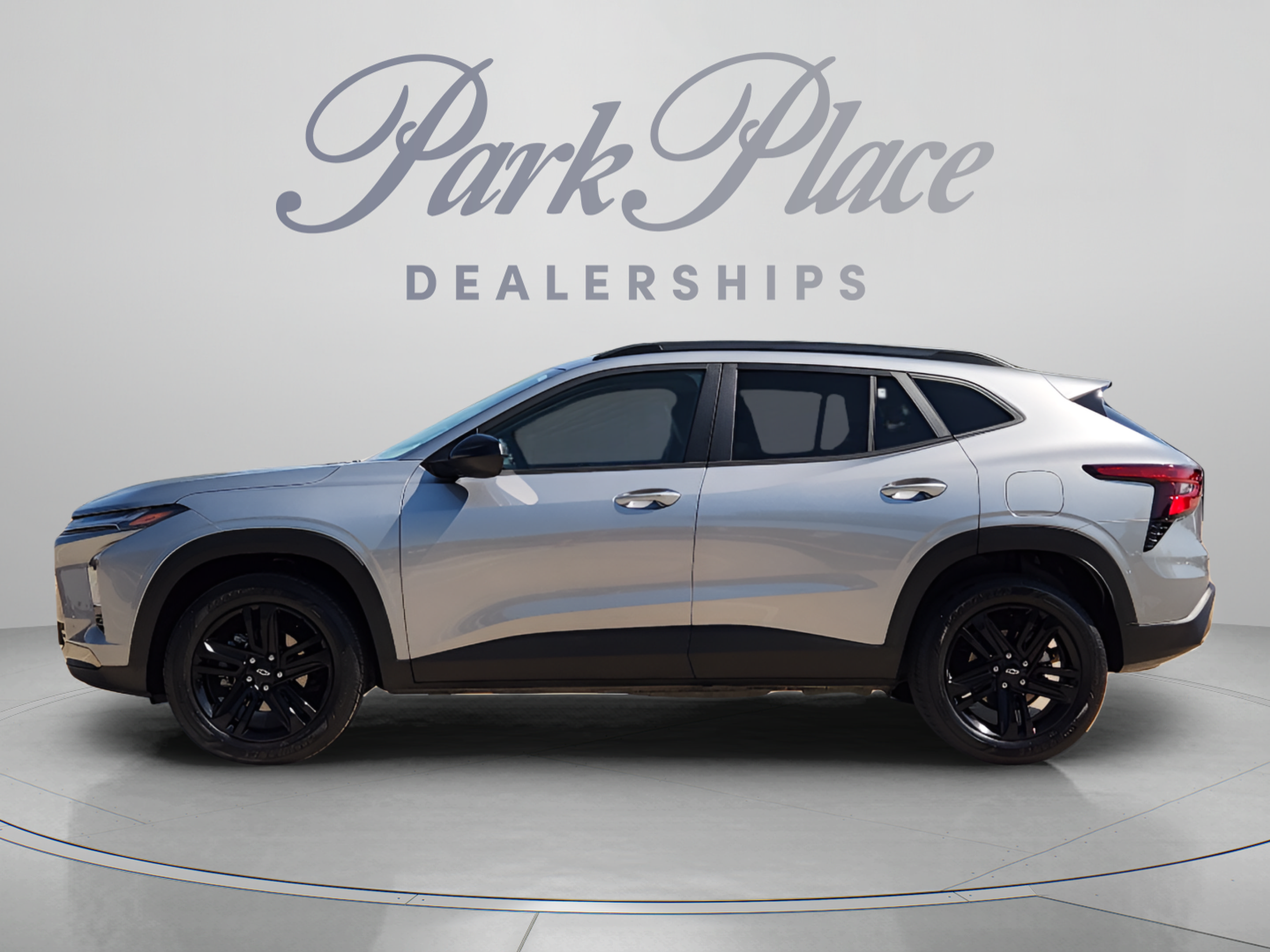 Used 2026 Chevrolet Trax ACTIV FWD image 2