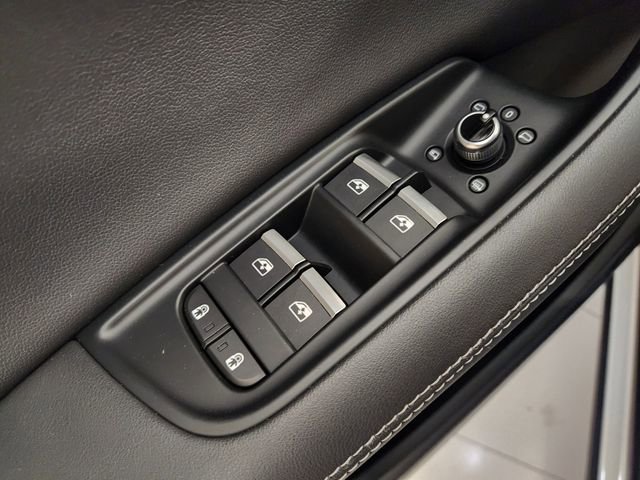 Used 2025 Audi Q7 3.0T Premium Plus image 23