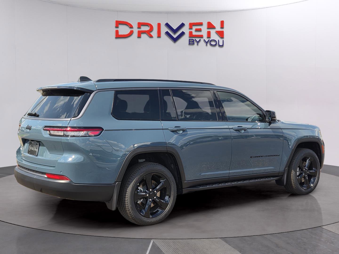 New 2026 Jeep Grand Cherokee L Limited image 5