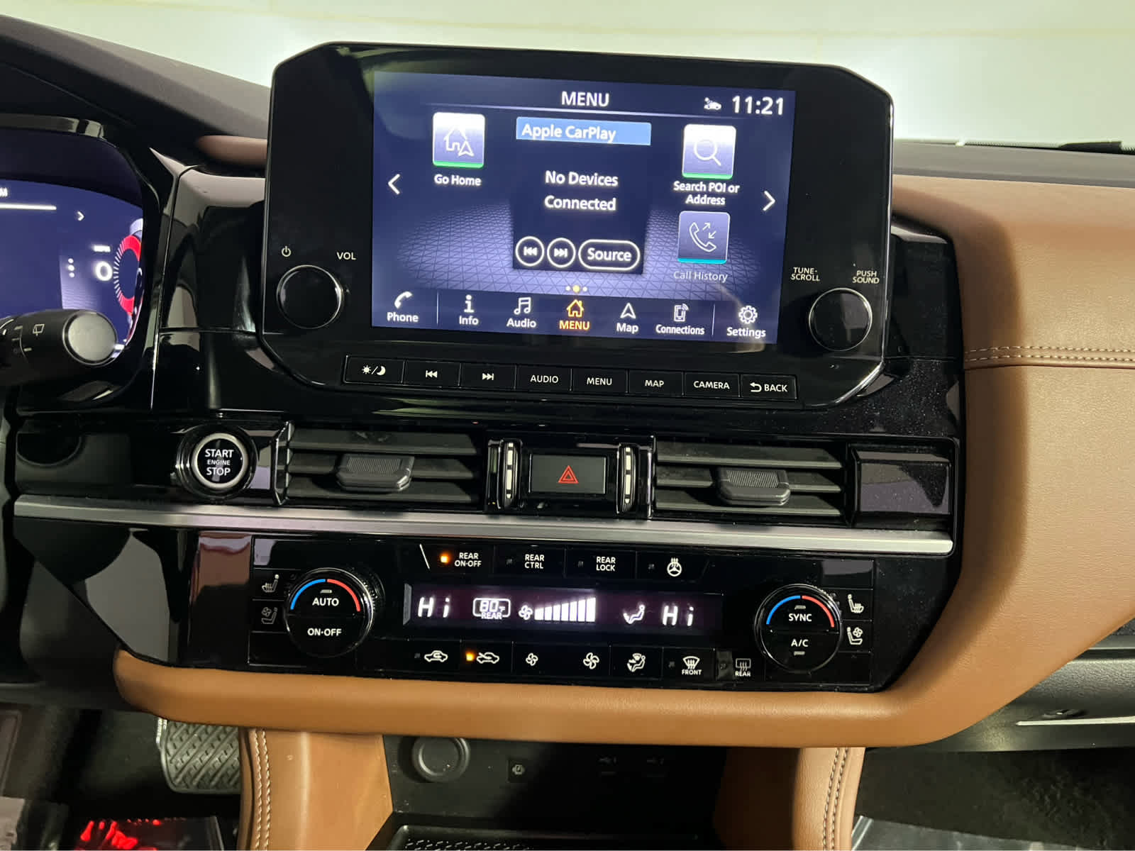 Used 2023 Nissan Pathfinder Platinum image 11