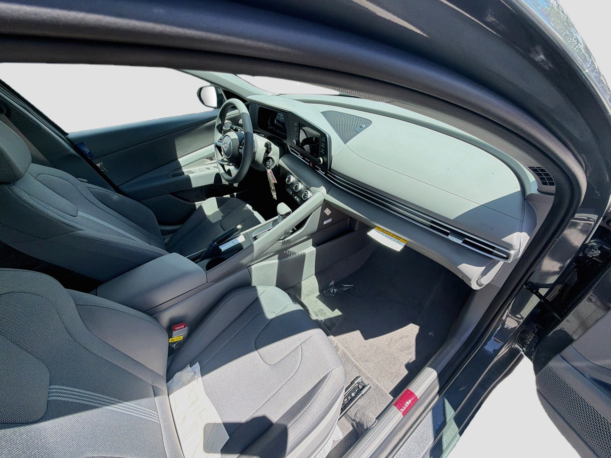New 2026 Hyundai Elantra SE FWD image 21