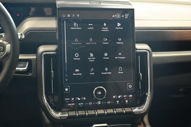 New 2026 GMC Yukon Denali w/ Advanced Technology Package AWD/4WD image 15