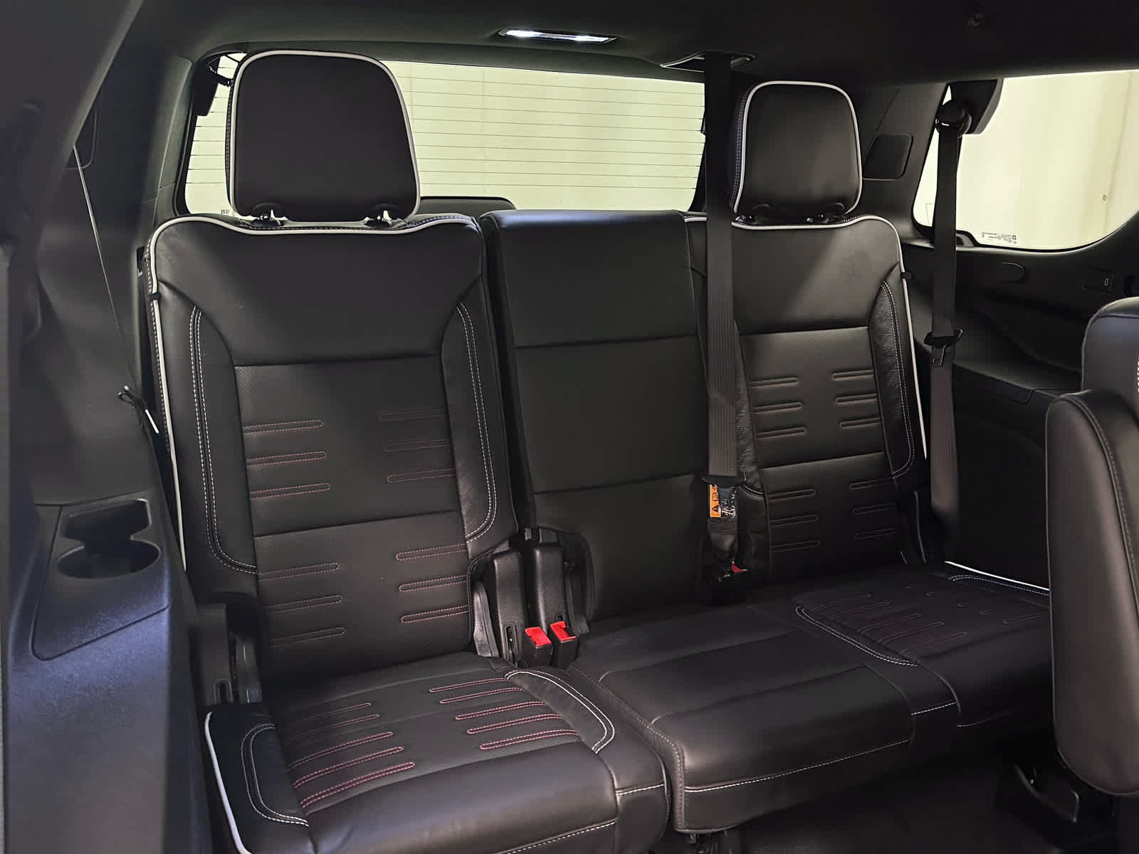 Used 2026 GMC Yukon AT4 Ultimate AWD/4WD image 24