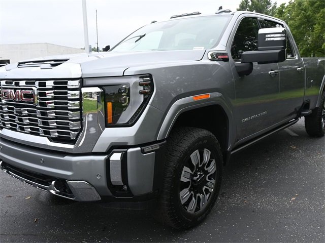 New 2025 GMC Sierra 3500 Denali w/ Denali Reserve Package