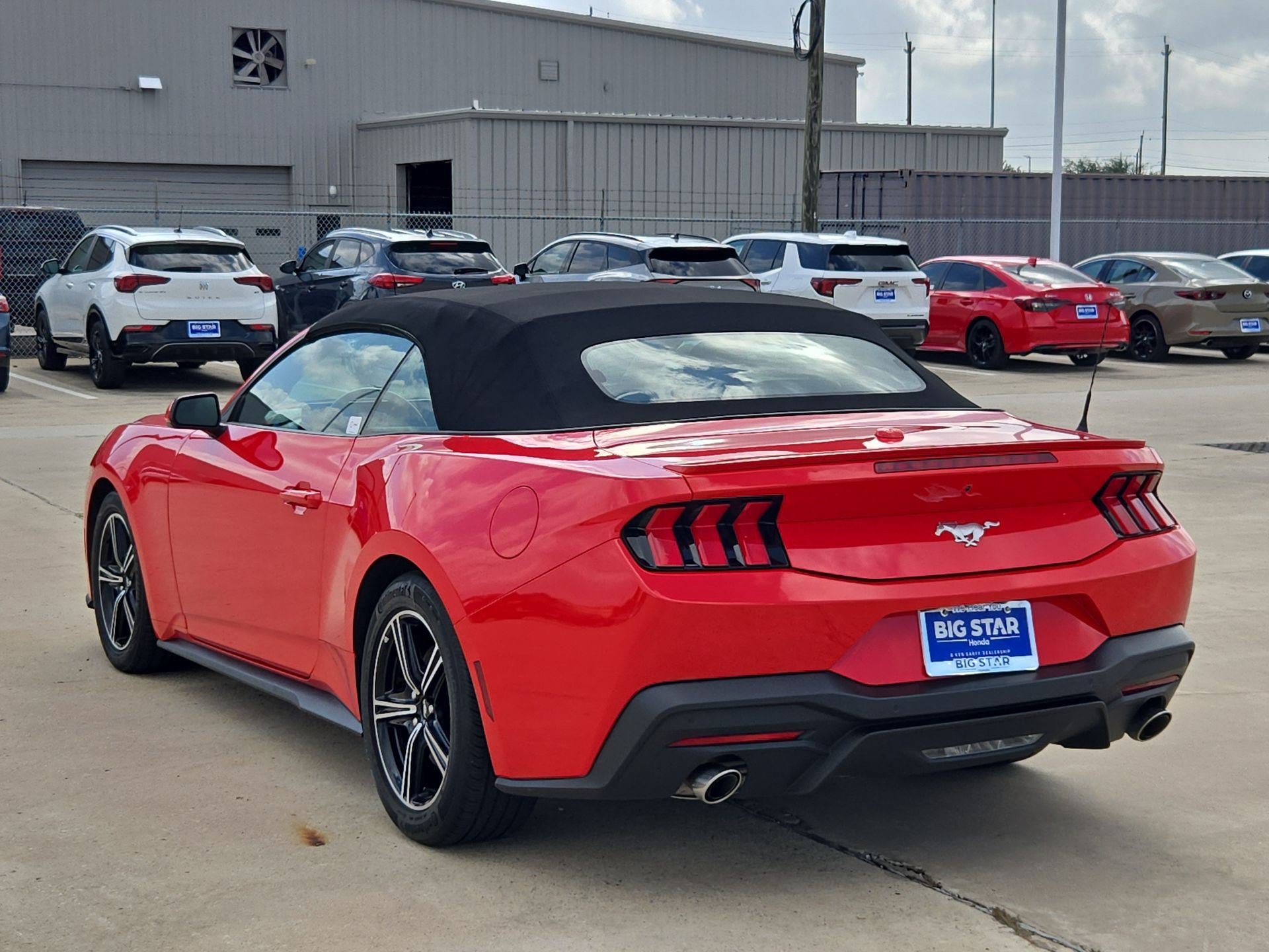 Used 2025 Ford Mustang Premium RWD image 6