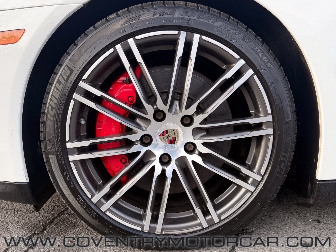 Used 2016 Porsche Panamera GTS AWD/4WD image 9