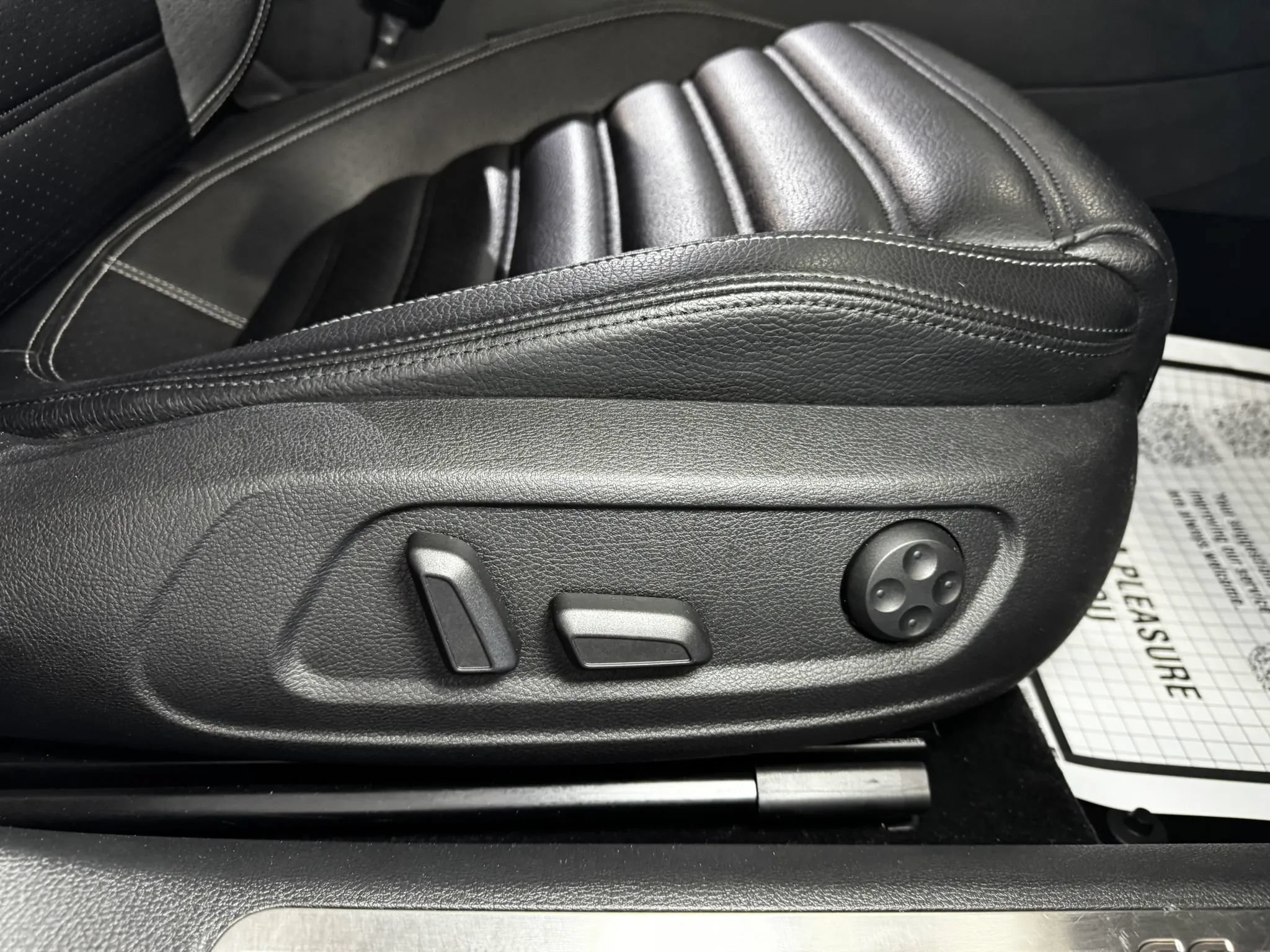 Used 2013 Volkswagen CC Sport Plus FWD image 14