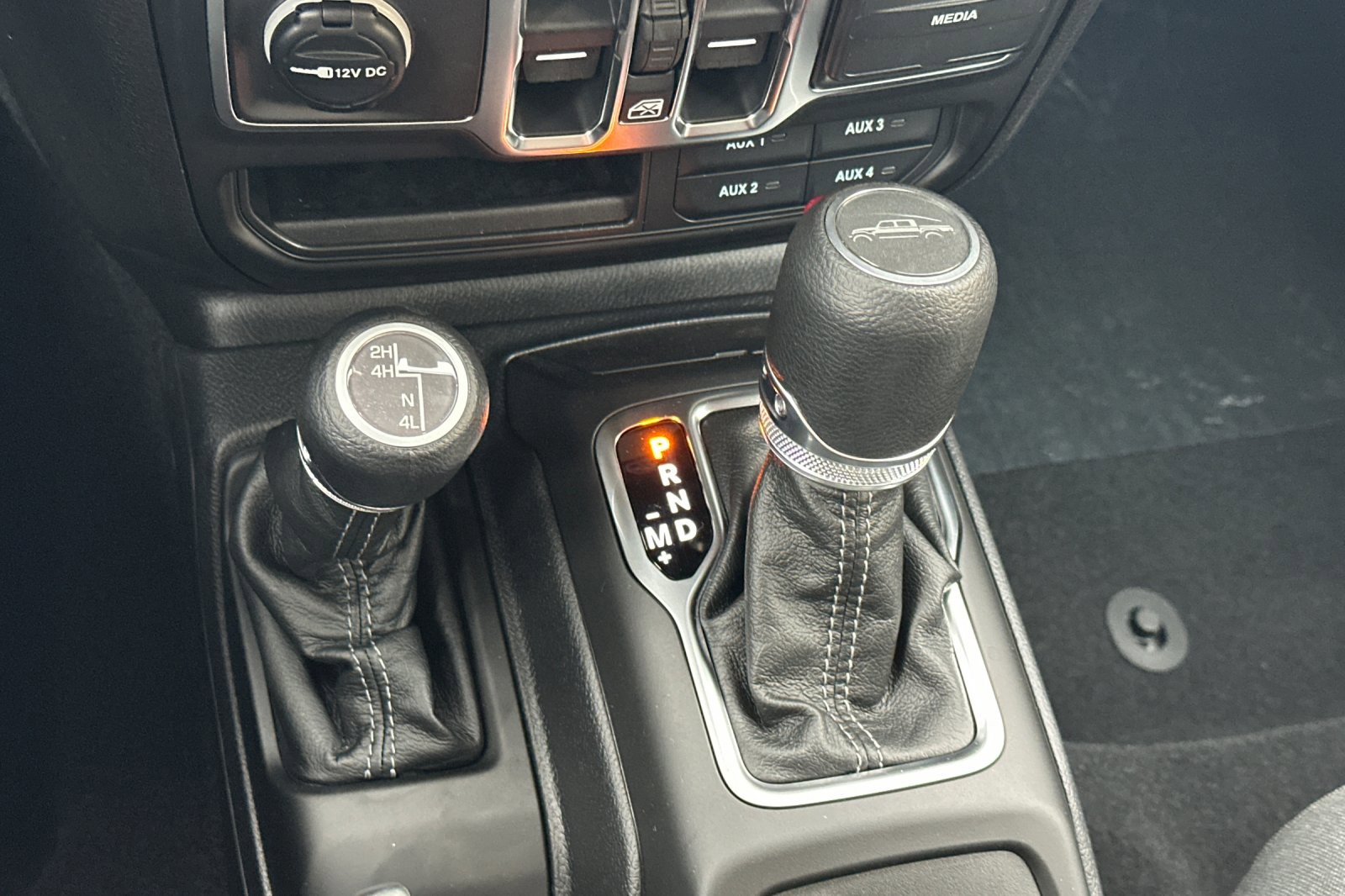 New 2026 Jeep Gladiator Sport image 19