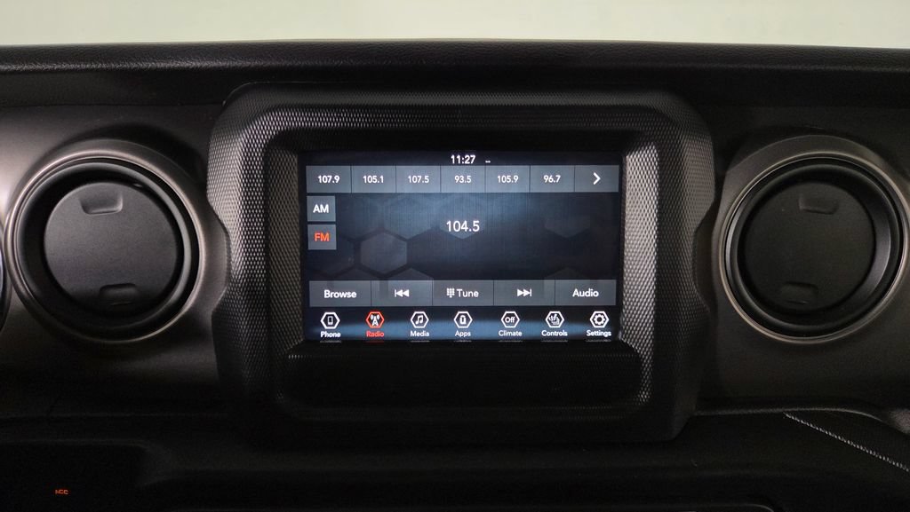 Used 2022 Jeep Gladiator Mojave AWD/4WD image 20