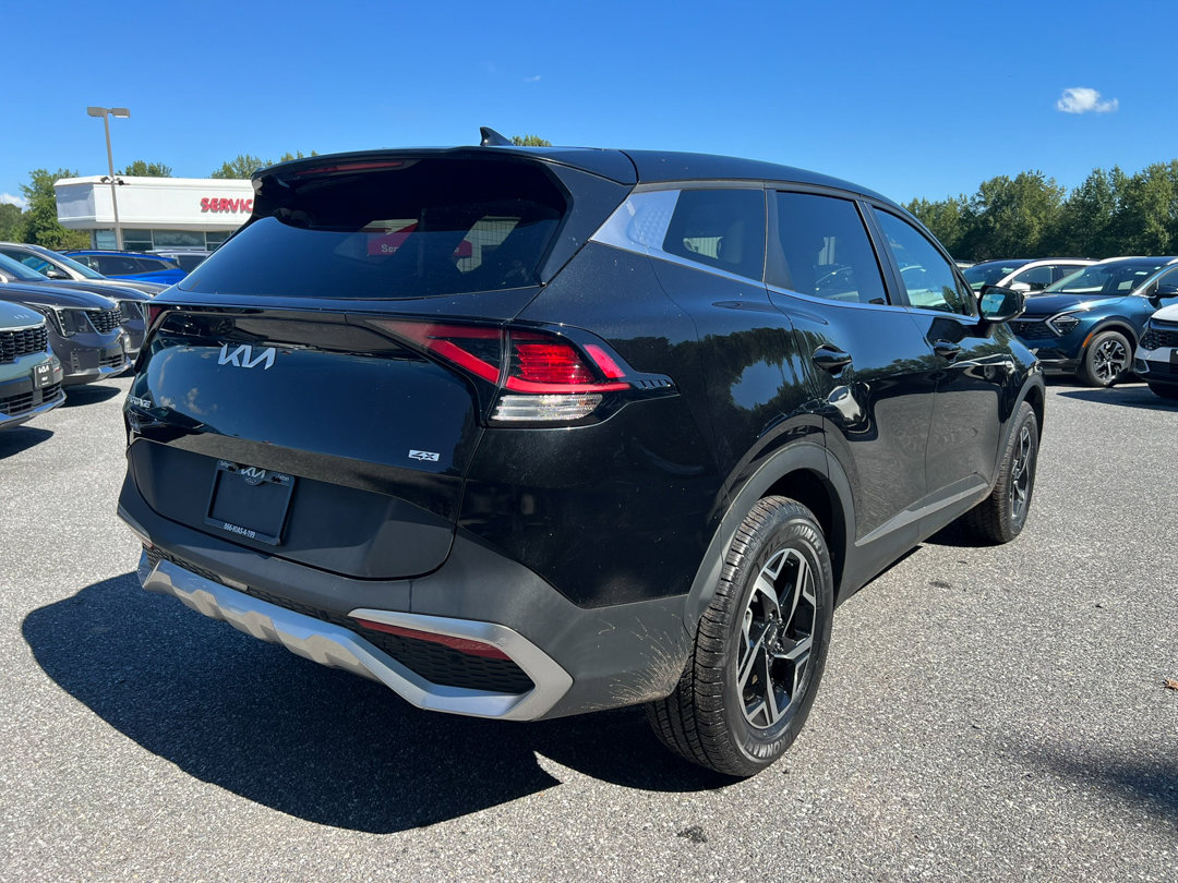 Certified 2023 Kia Sportage LX image 7