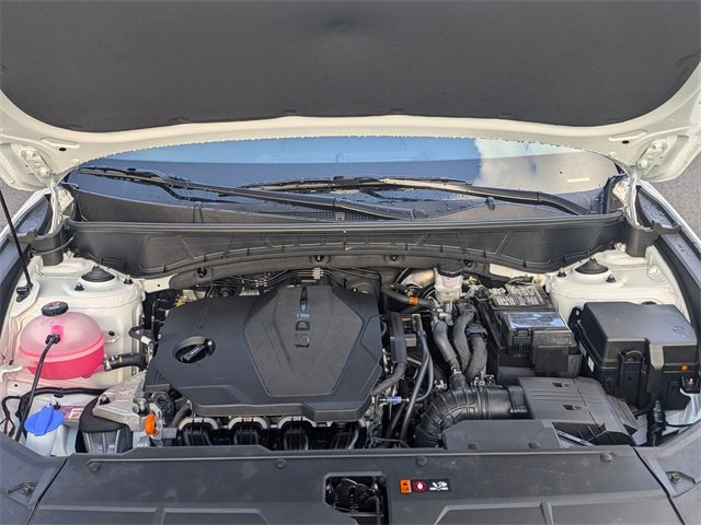 Certified 2025 Hyundai Tucson SE image 40