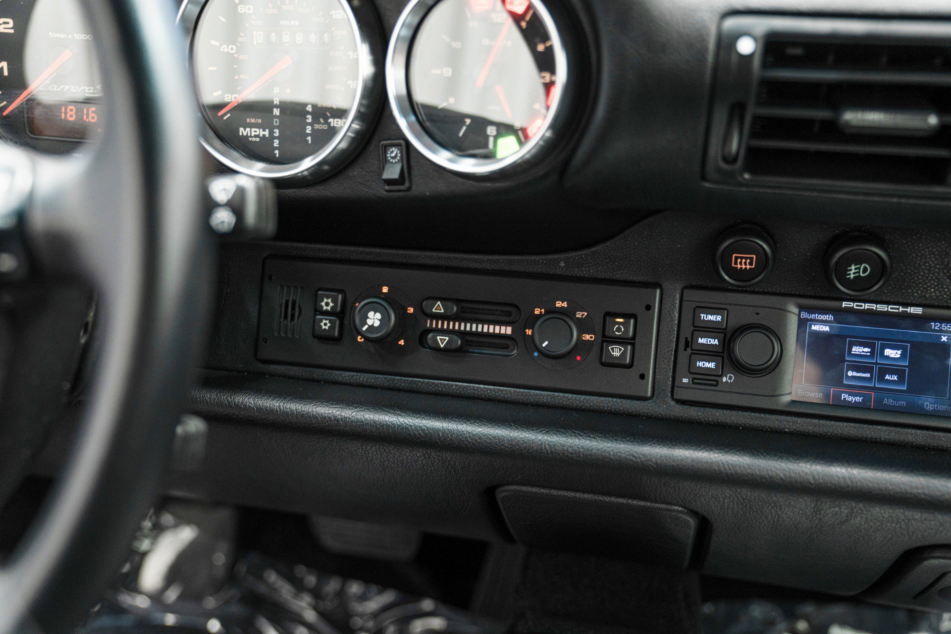 Used 1998 Porsche 911 GT3 RS image 34