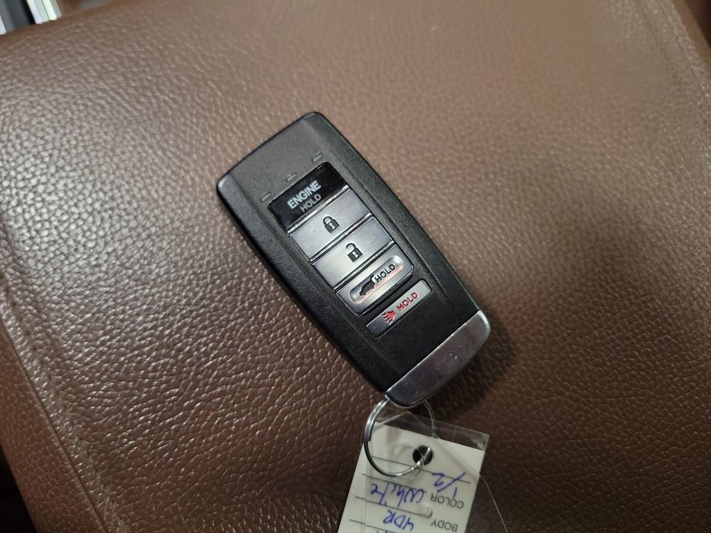 Used 2018 Acura MDX FWD w/ Technology Package image 15