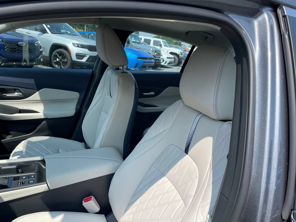 New 2026 Nissan Sentra SL w/ Floor Mat Package FWD image 11