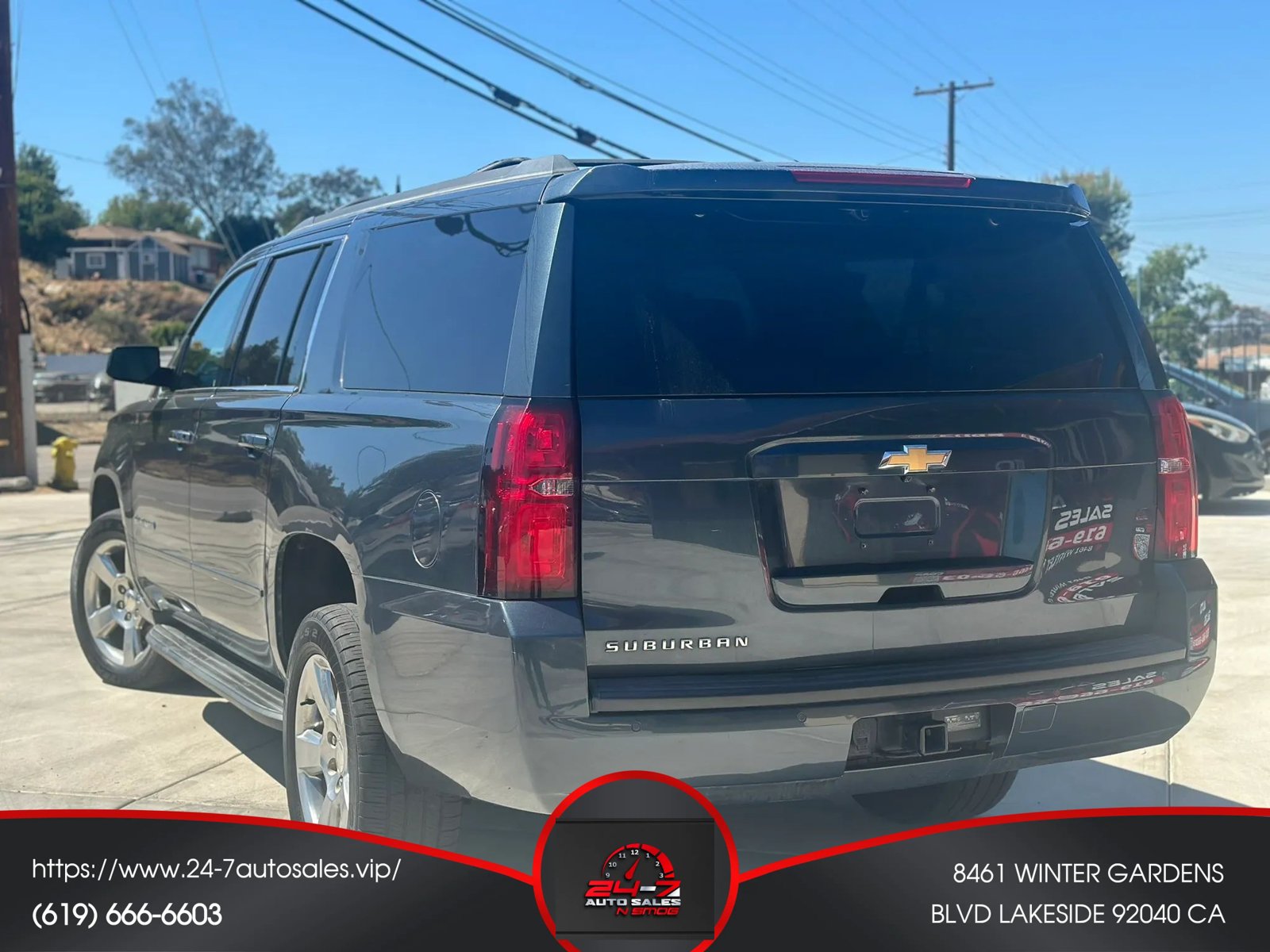 Used 2019 Chevrolet Suburban LS w/ All-Season Package RWD image 2